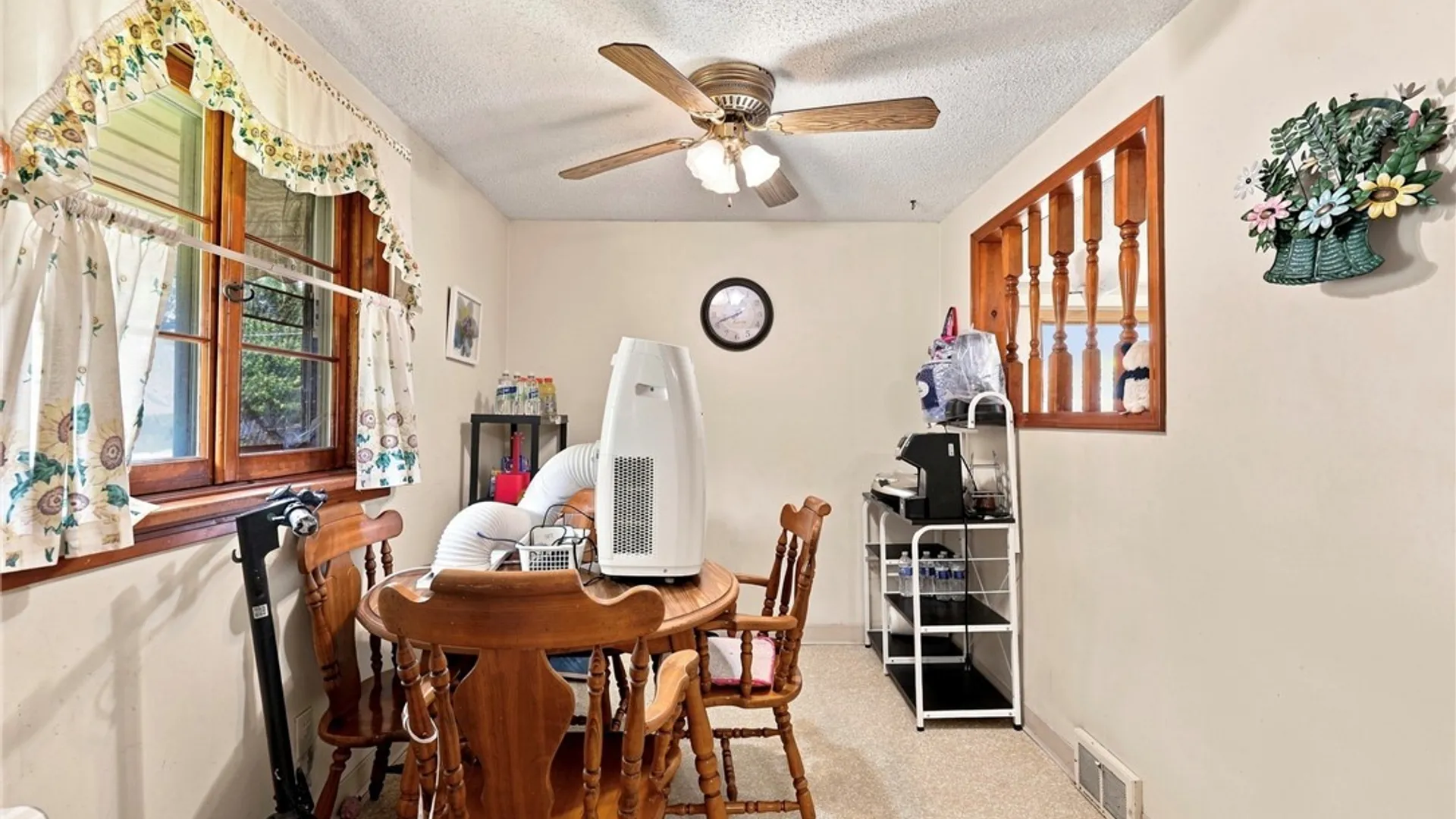 Property at 62 Maple Avenue, Hamburg, NY 14219 12