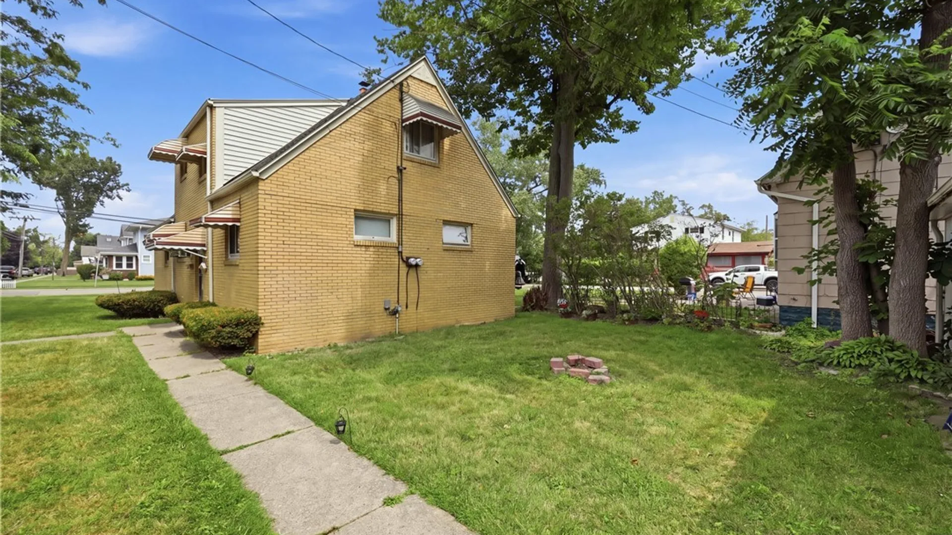 Property at 62 Maple Avenue, Hamburg, NY 14219 35