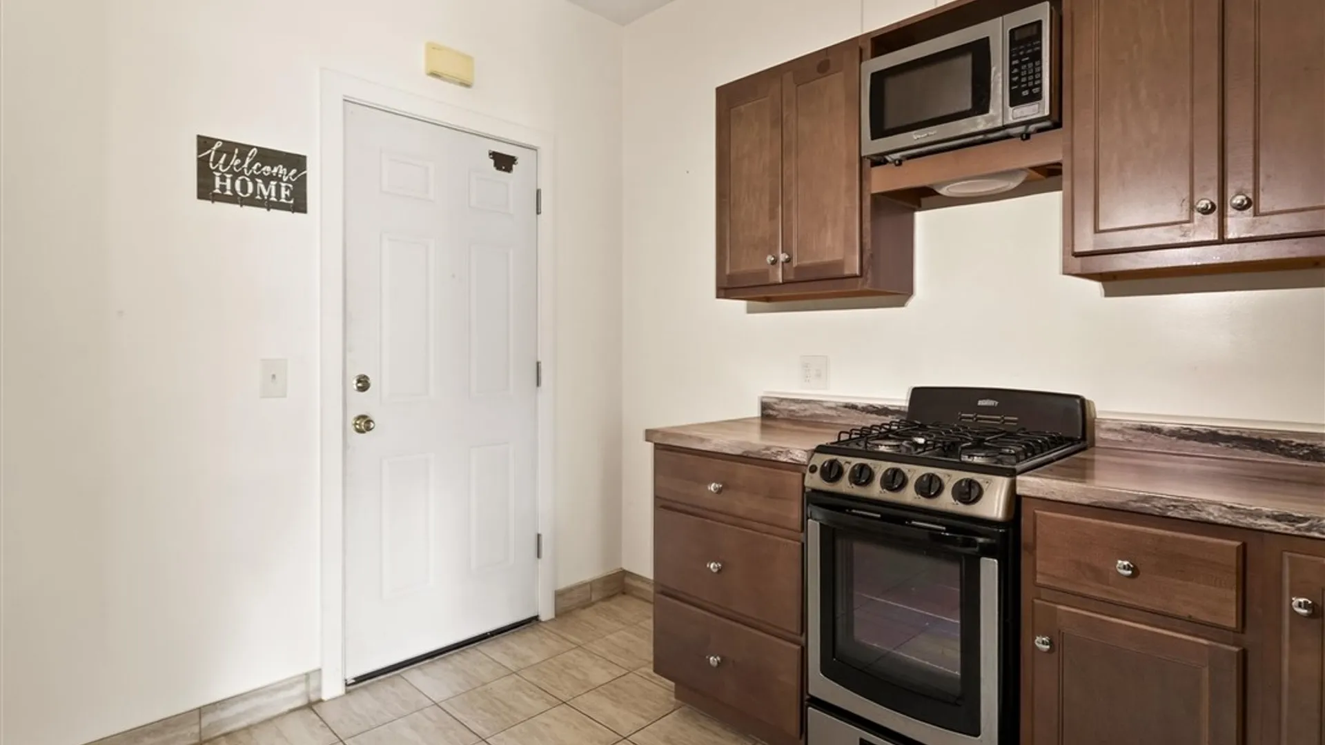 Property at 3212 Lake Avenue, Rochester, NY 14612 39