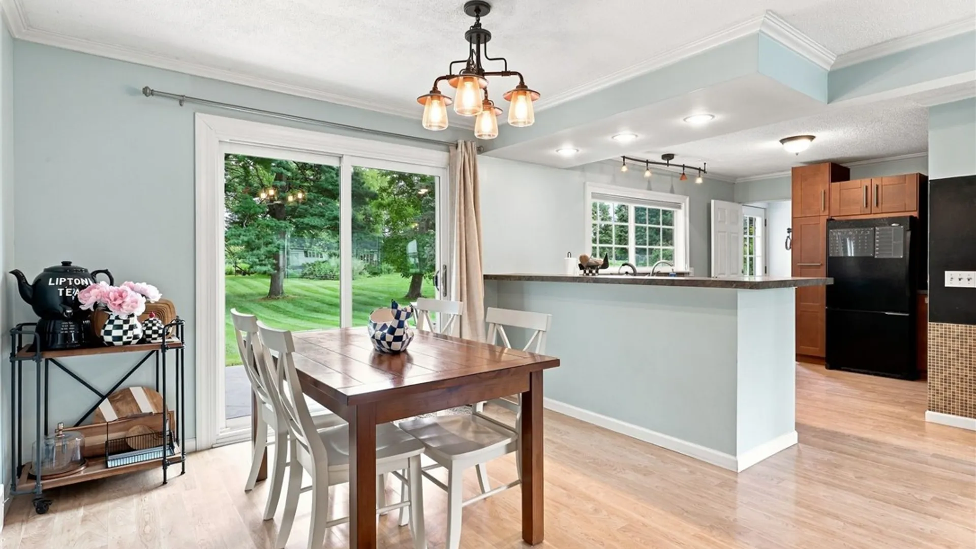 Property at 464 Manse Lane, Penfield, NY 14625 8