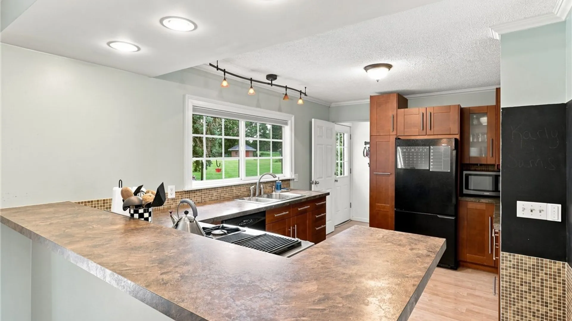 Property at 464 Manse Lane, Penfield, NY 14625 9