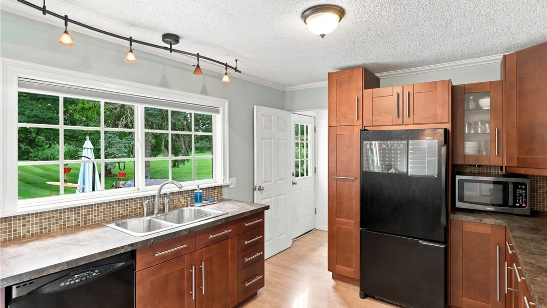 Property at 464 Manse Lane, Penfield, NY 14625 12