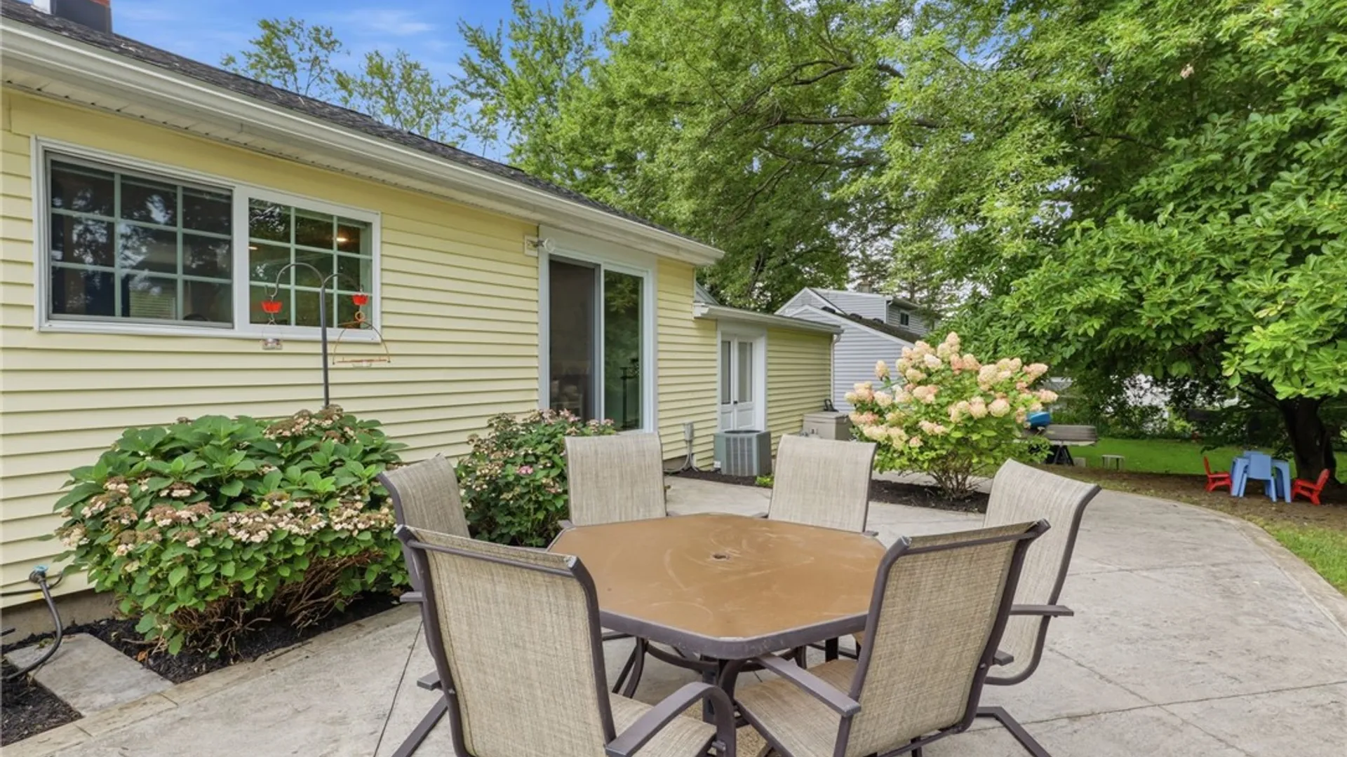 Property at 464 Manse Lane, Penfield, NY 14625 24