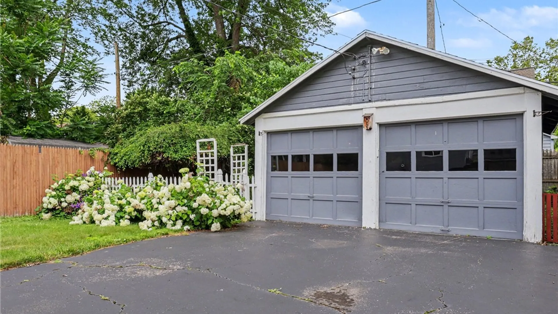 Property at 184 Colonial Road, Rochester, NY 14609 28