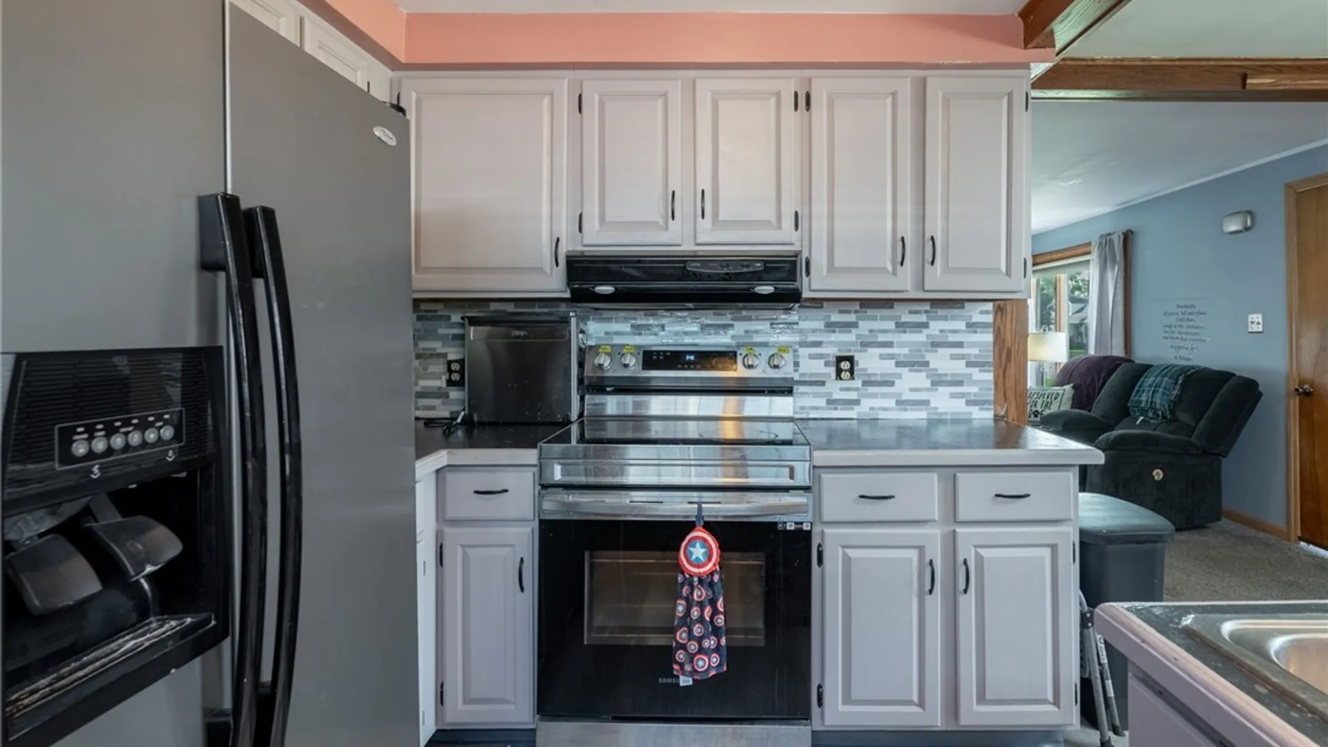 Property at 100 Treadwell Road, Tonawanda, NY 14150 8