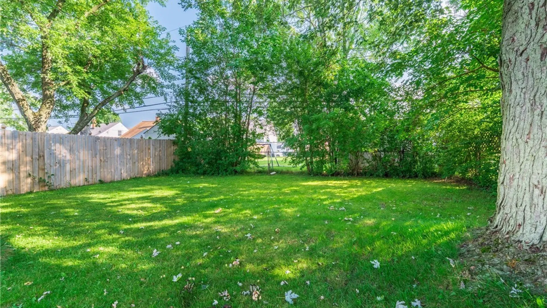 Property at 100 Treadwell Road, Tonawanda, NY 14150 21