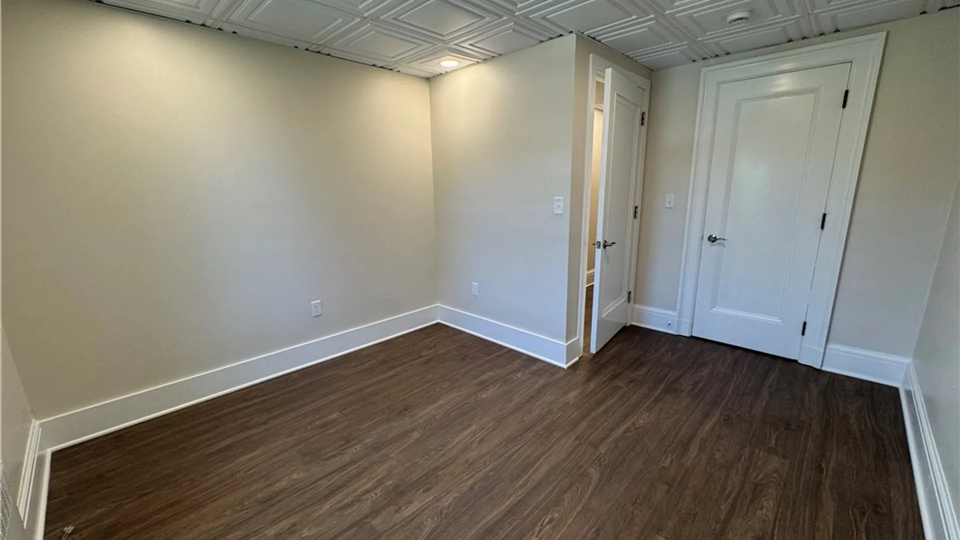 Property at 77 W Humboldt Parkway, Buffalo, NY 14214 18