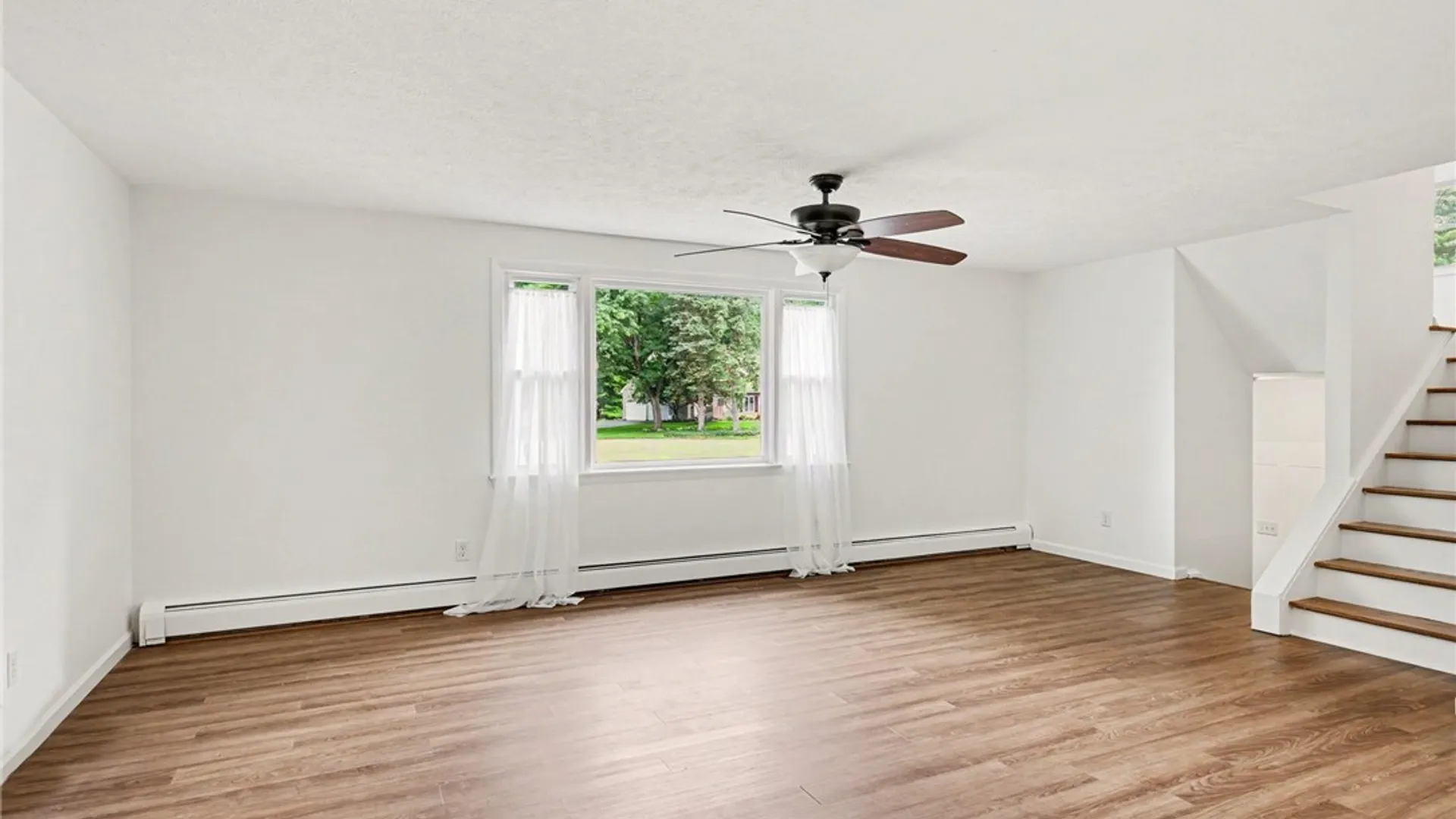 Property at 425 Tara Lane, Webster, NY 14580 4
