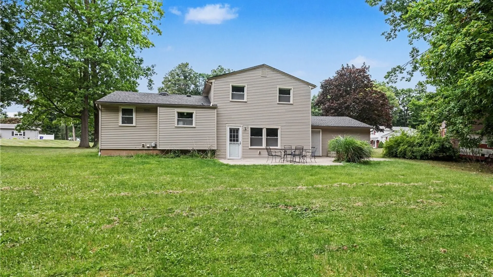 Property at 425 Tara Lane, Webster, NY 14580 28