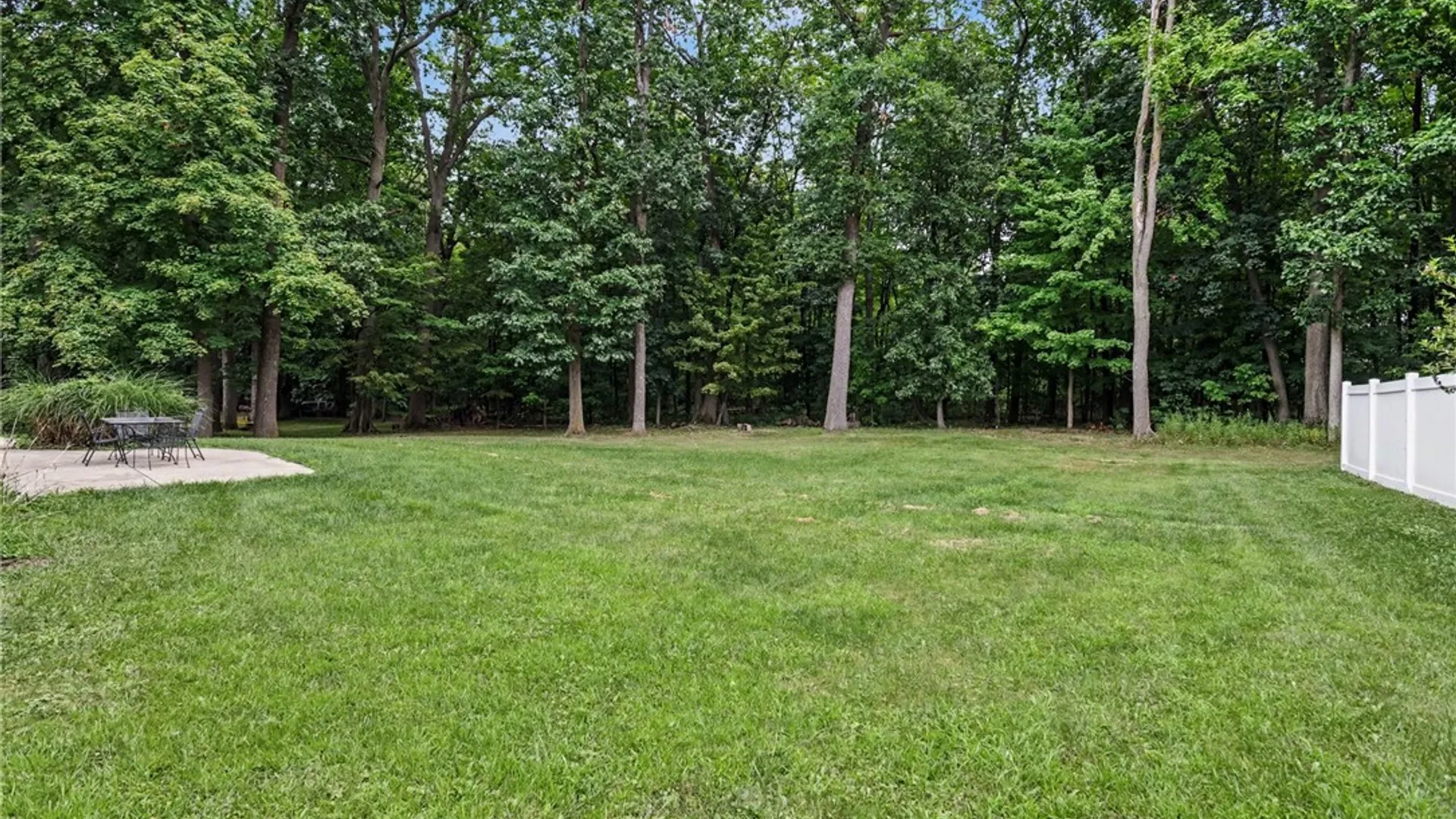 Property at 425 Tara Lane, Webster, NY 14580 29