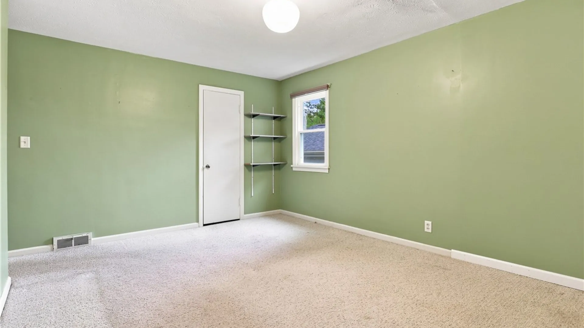 Property at 35 Prospect St, Ogden, NY 14559 17
