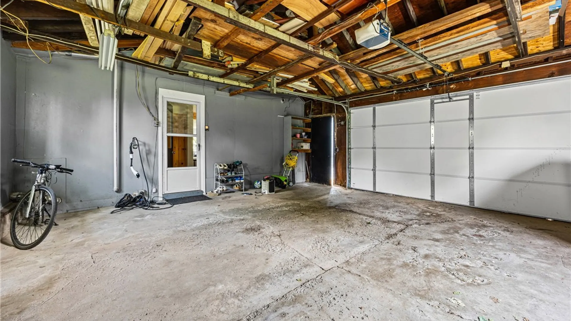 Property at 393 Mendon Center Road, Pittsford, NY 14534 22