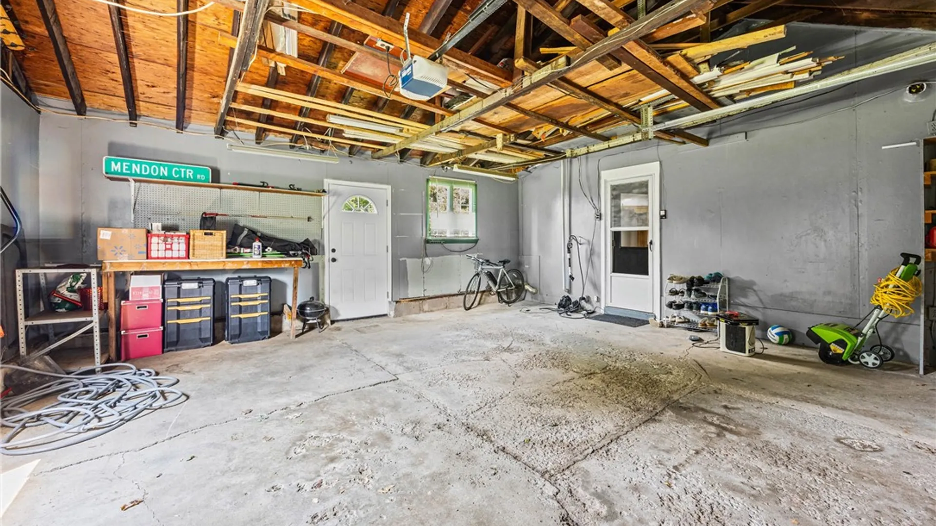 Property at 393 Mendon Center Road, Pittsford, NY 14534 23