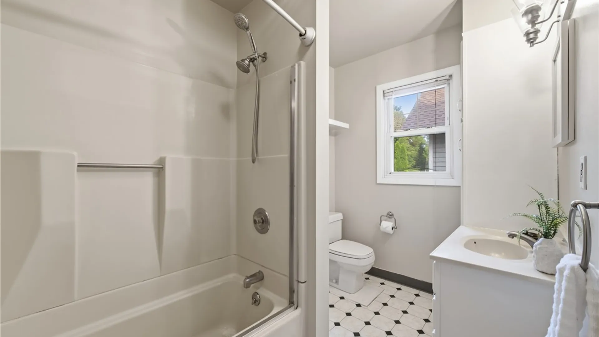 Property at 148 Merchants Road, Rochester, NY 14609 24