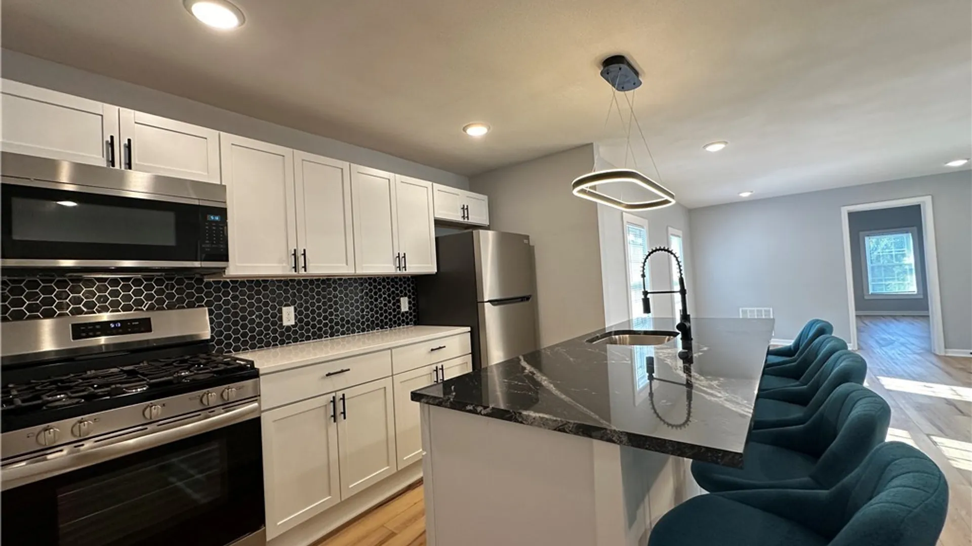 Property at 408 EAST LAUREL ST, Syracuse, NY 13203 14
