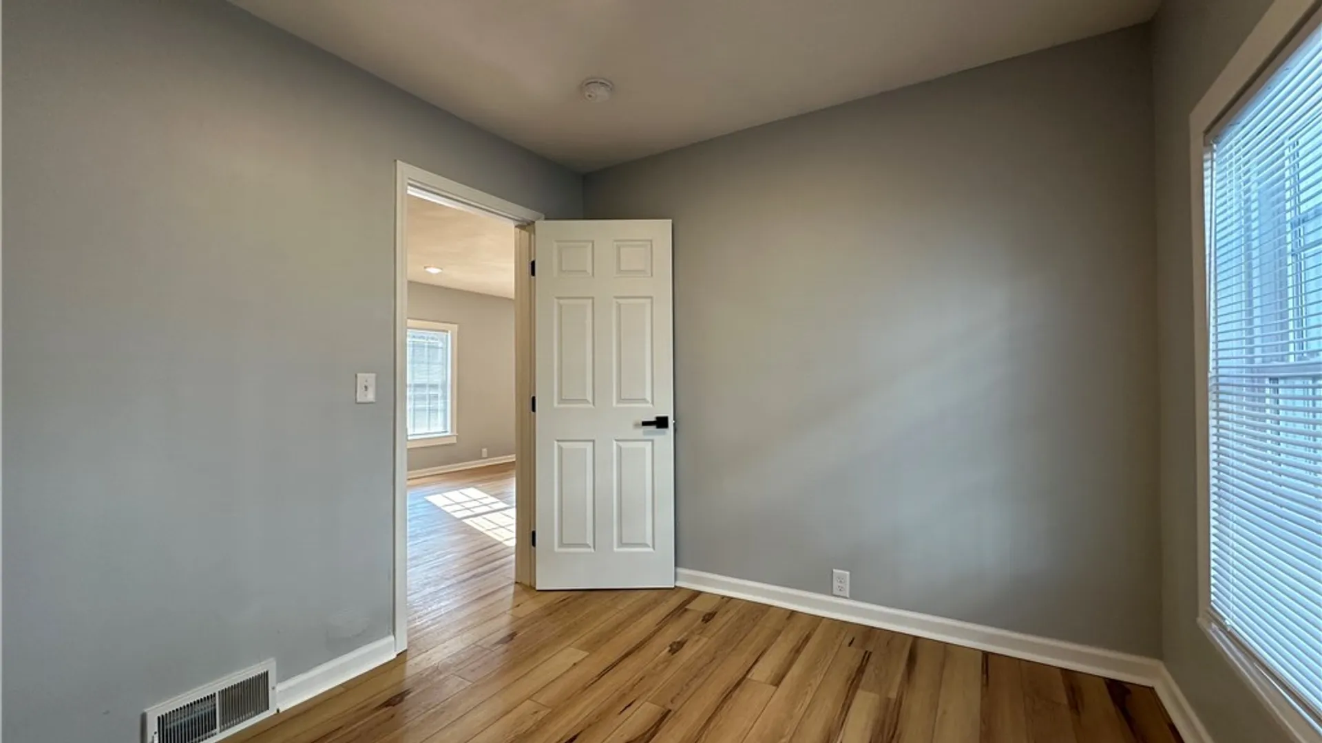 Property at 408 EAST LAUREL ST, Syracuse, NY 13203 27