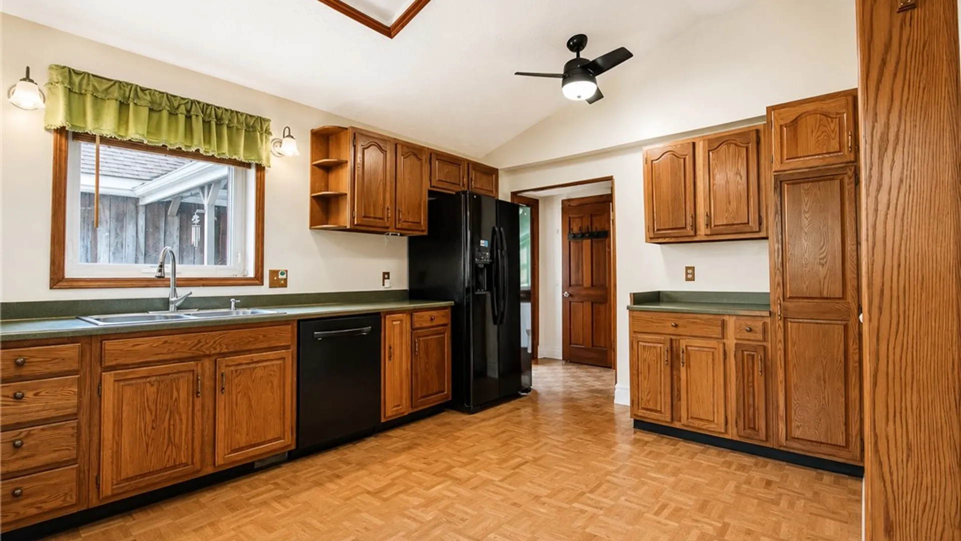 Property at 4 Ashley St, Lyons, NY 14489 23