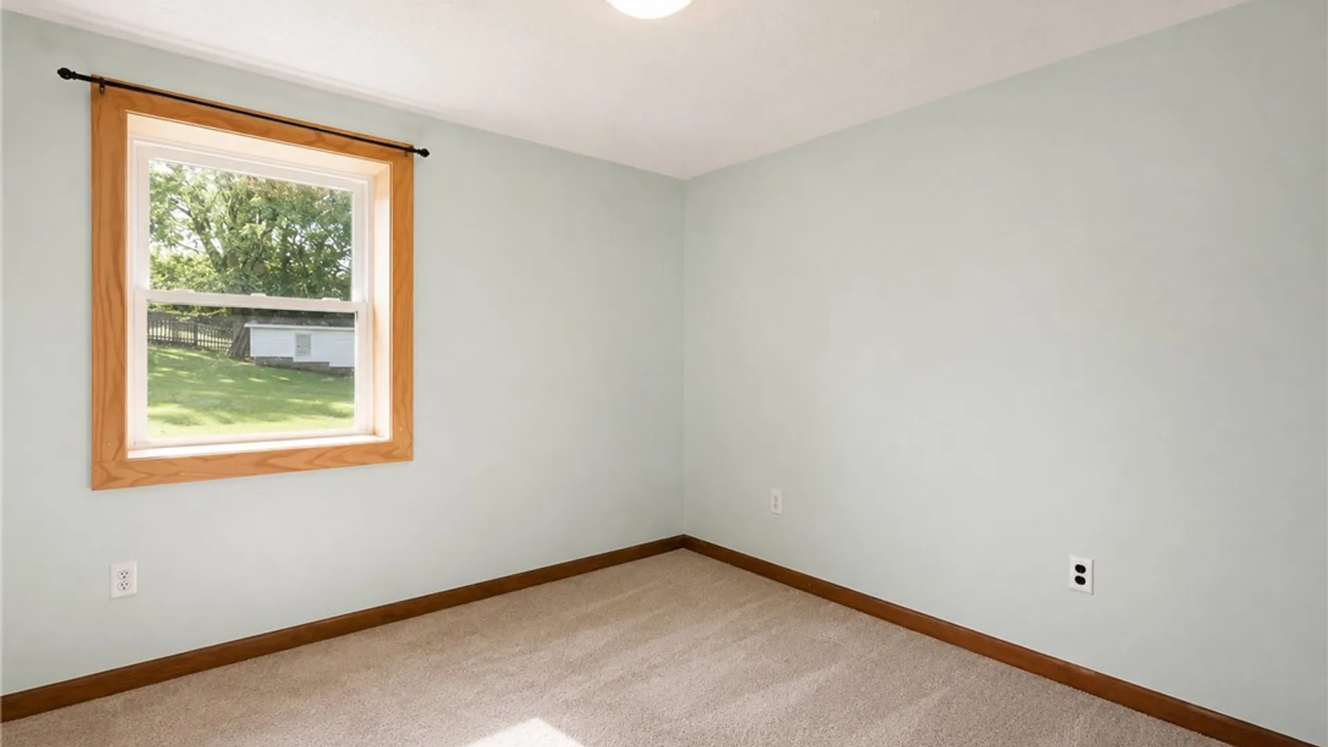 Property at 4 Ashley St, Lyons, NY 14489 33