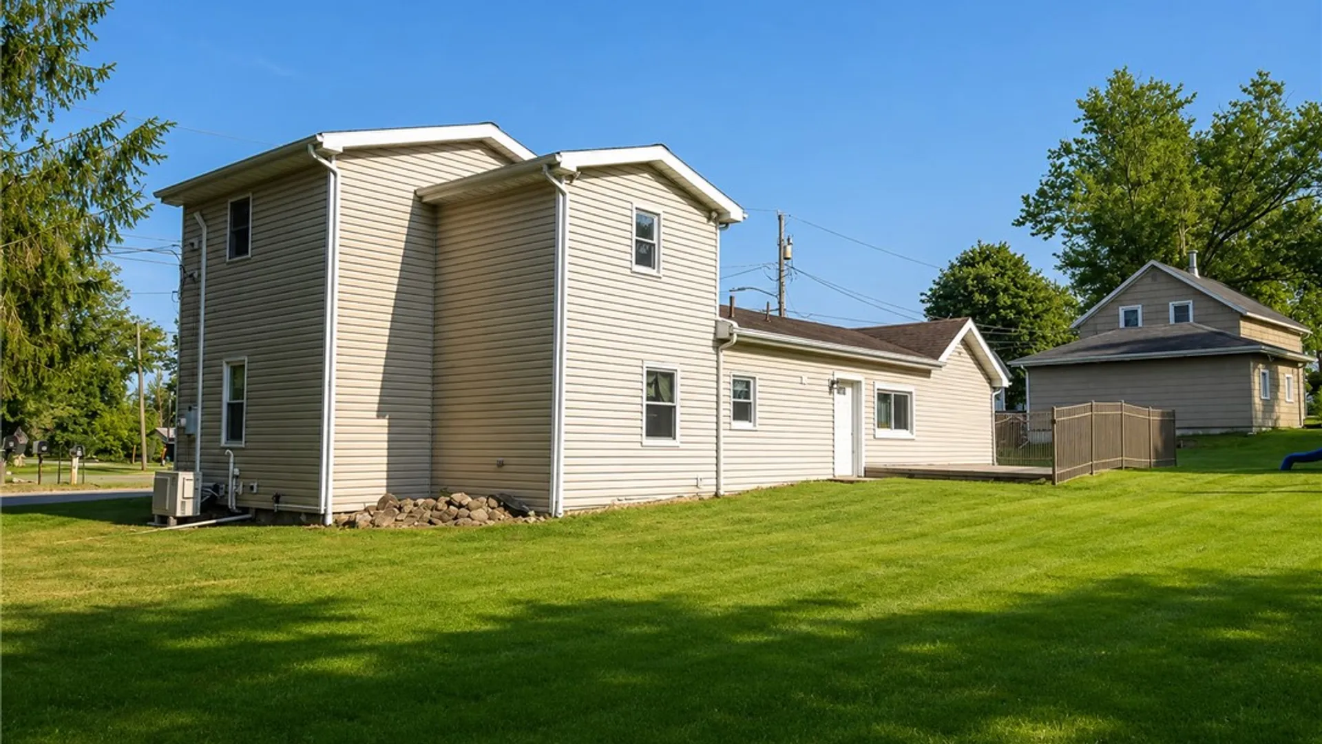 Property at 4 Ashley St, Lyons, NY 14489 7