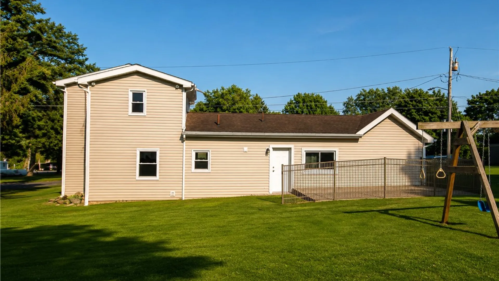 Property at 4 Ashley St, Lyons, NY 14489 9