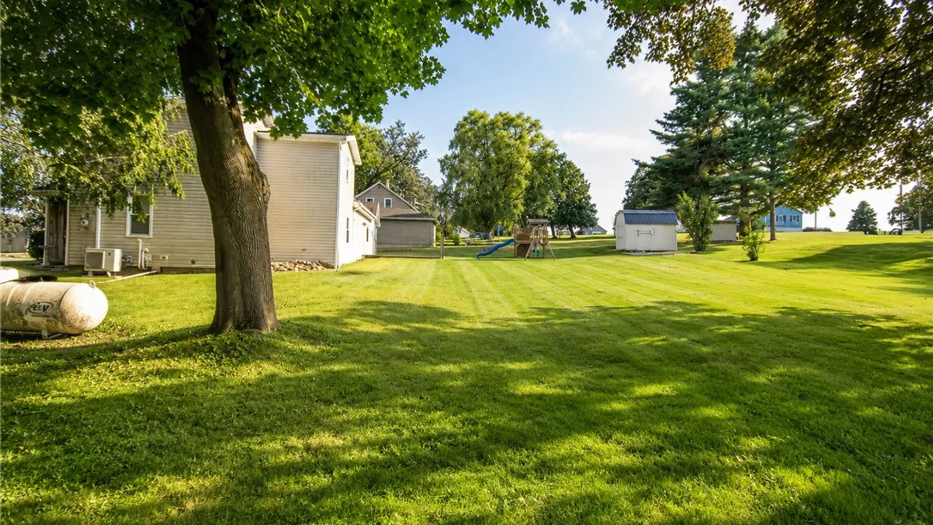 Property at 4 Ashley St, Lyons, NY 14489 17