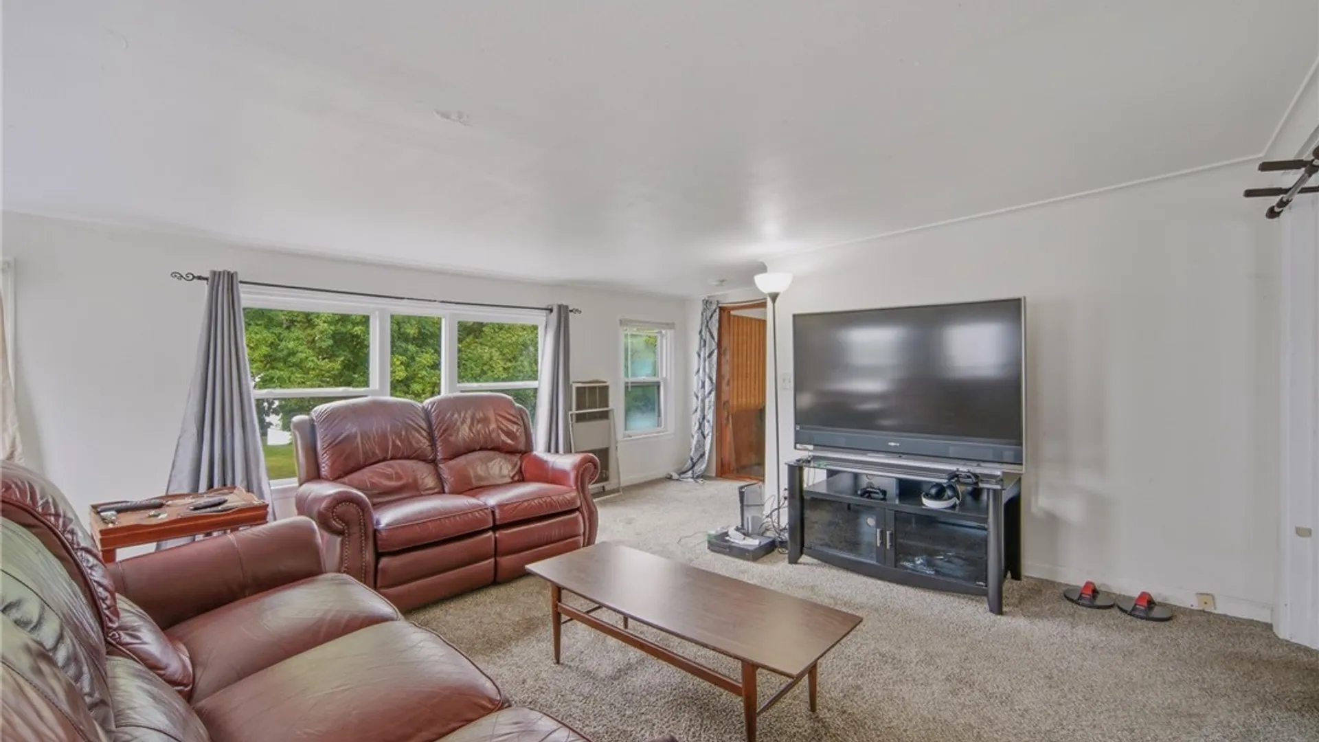 Property at 137 Old Liverpool Road, Salina, NY 13088 21