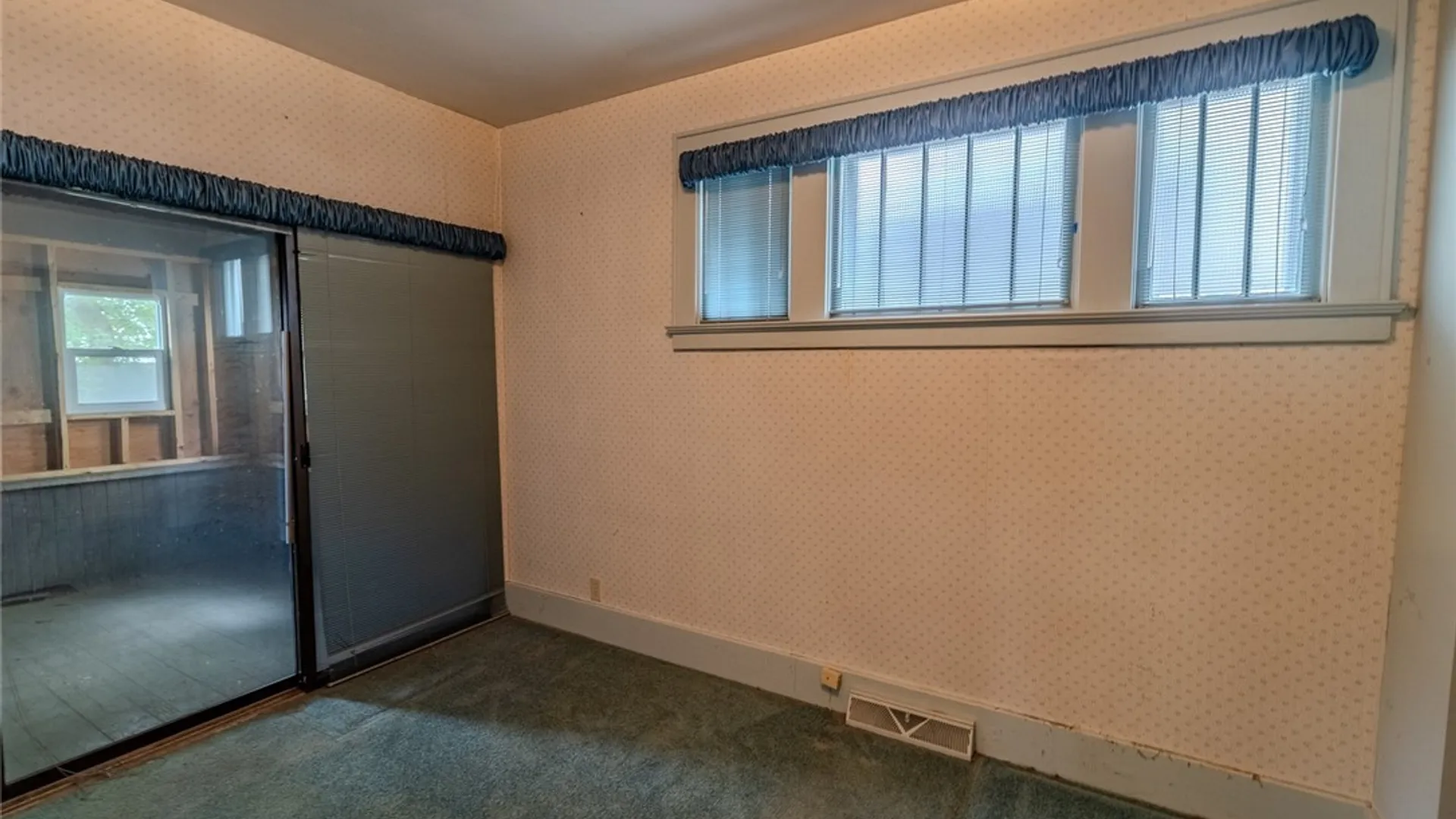 Property at 412 Graves Street, Syracuse, NY 13203 11