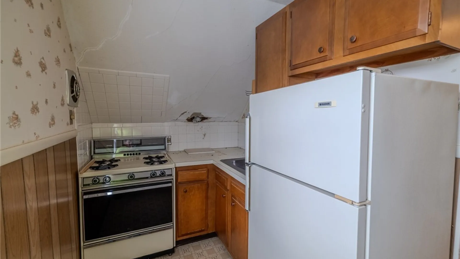 Property at 412 Graves Street, Syracuse, NY 13203 18