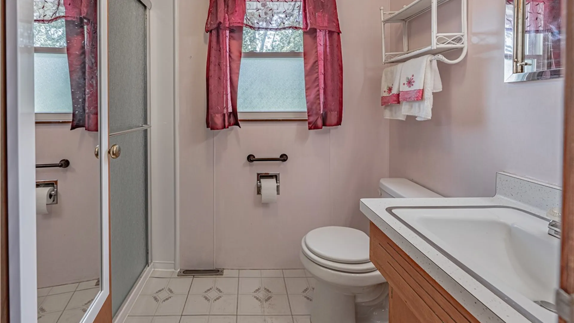 Property at 12 Alabama Place, Lockport City, NY 14094 31