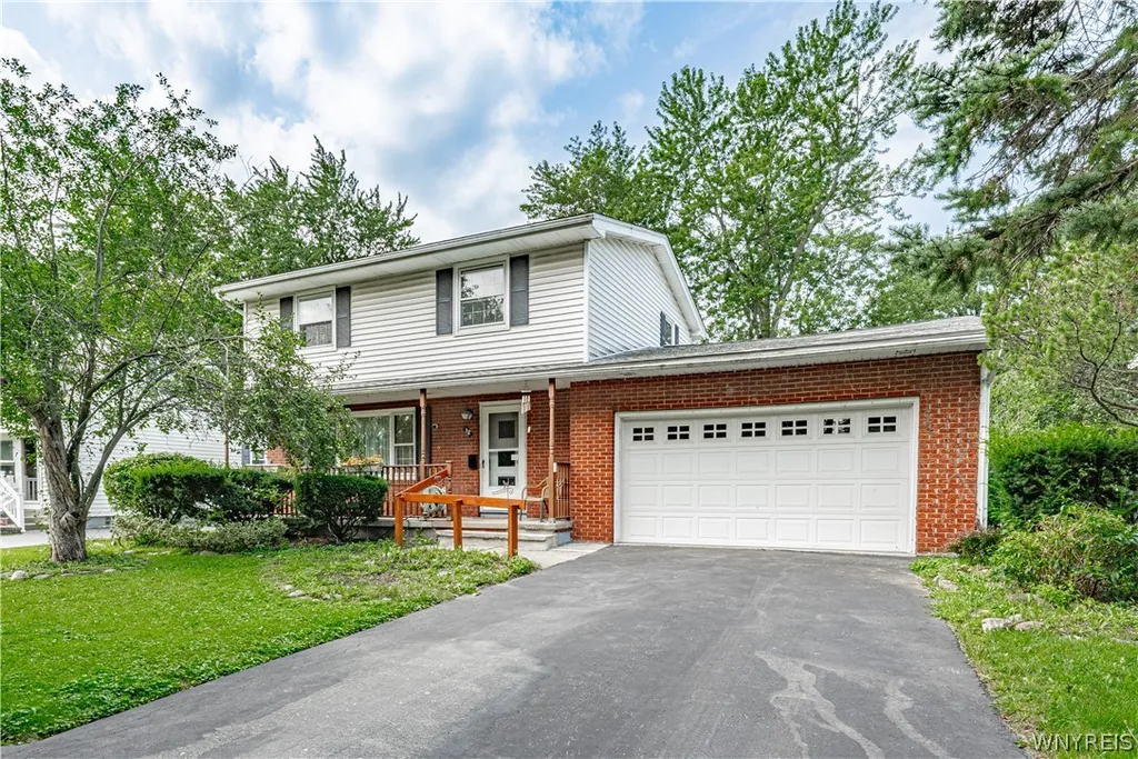 Property at 12 Alabama Place, Lockport City, NY 14094