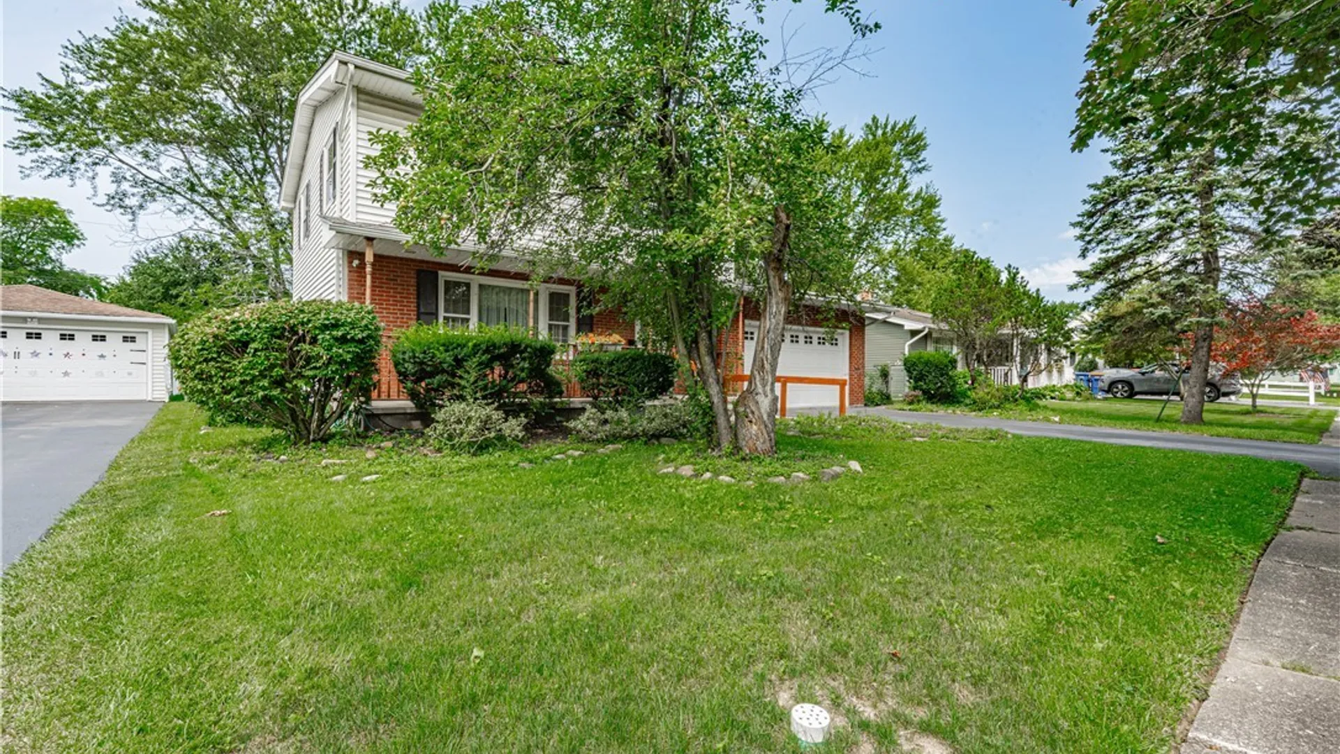 Property at 12 Alabama Place, Lockport City, NY 14094 3