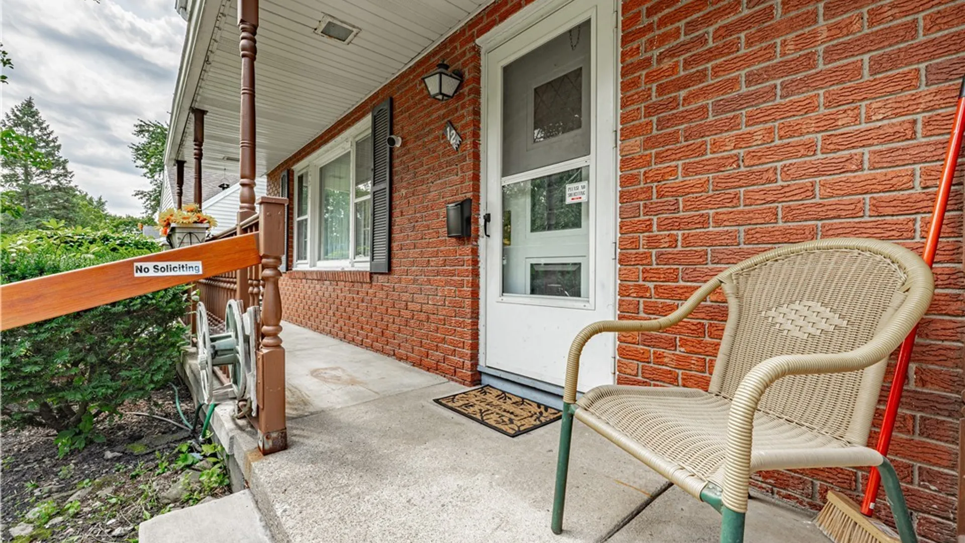 Property at 12 Alabama Place, Lockport City, NY 14094 5