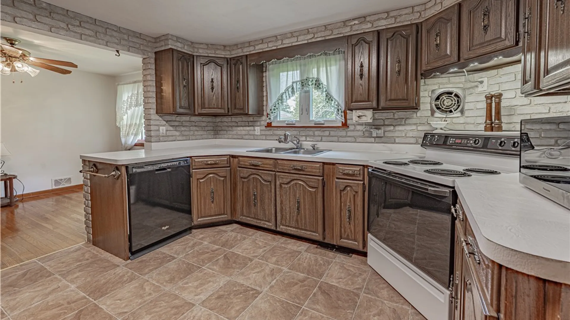 Property at 12 Alabama Place, Lockport City, NY 14094 21