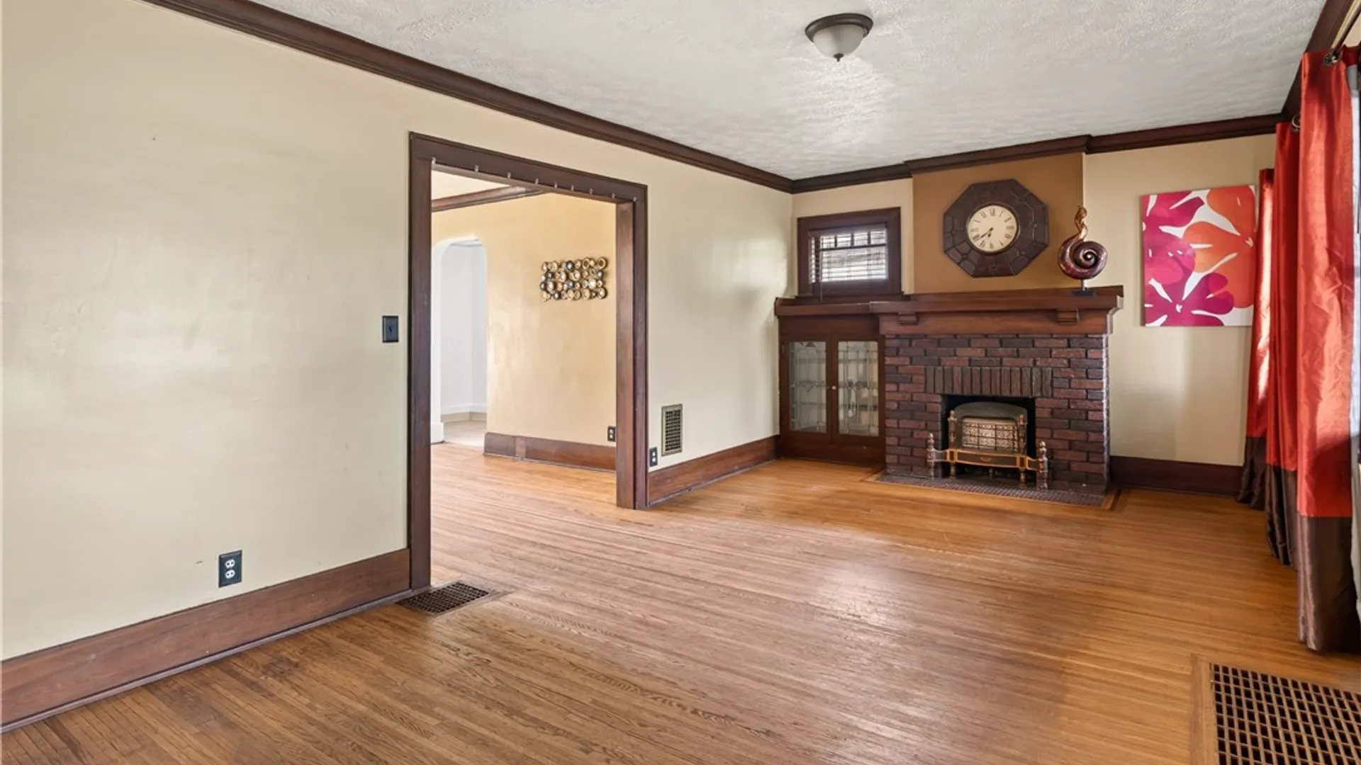 Property at 454 Genesee Park Boulevard, Rochester, NY 14619 6