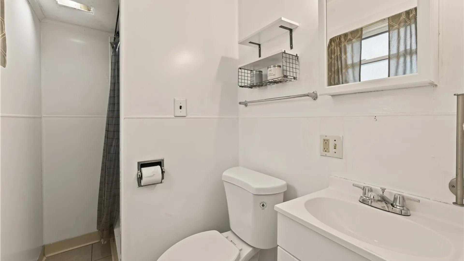 Property at 454 Genesee Park Boulevard, Rochester, NY 14619 10