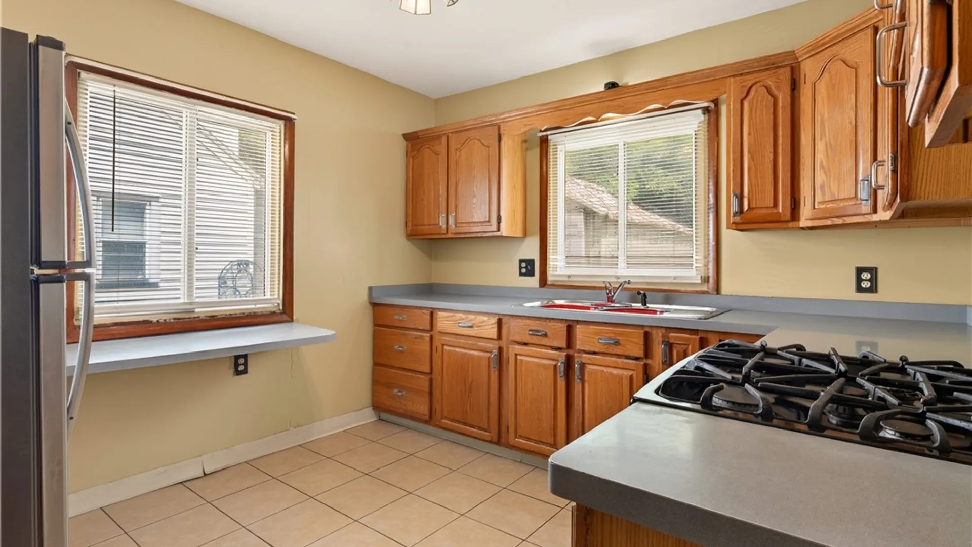 Property at 454 Genesee Park Boulevard, Rochester, NY 14619 13