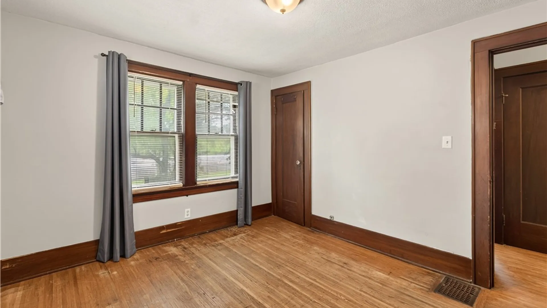 Property at 454 Genesee Park Boulevard, Rochester, NY 14619 21