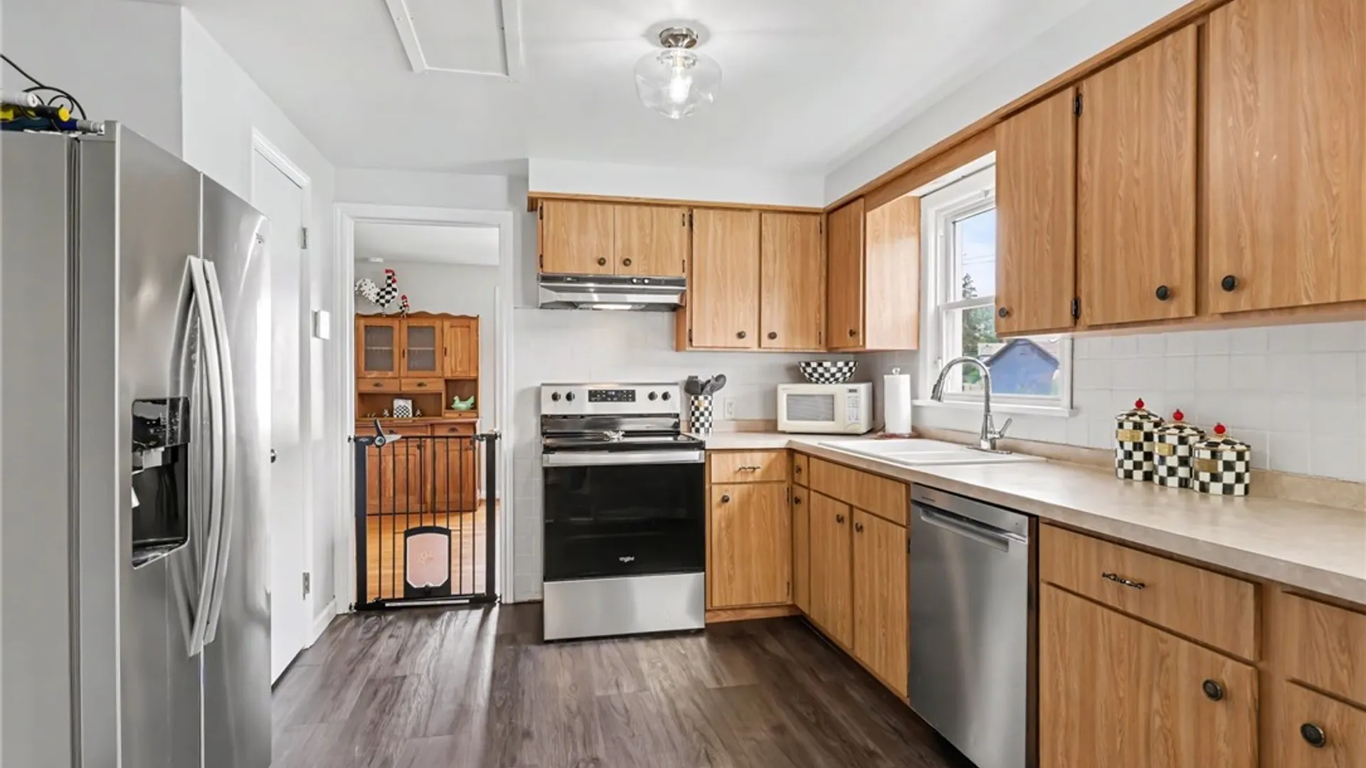 Property at 70 Thistledown Drive, Irondequoit, NY 14617 9