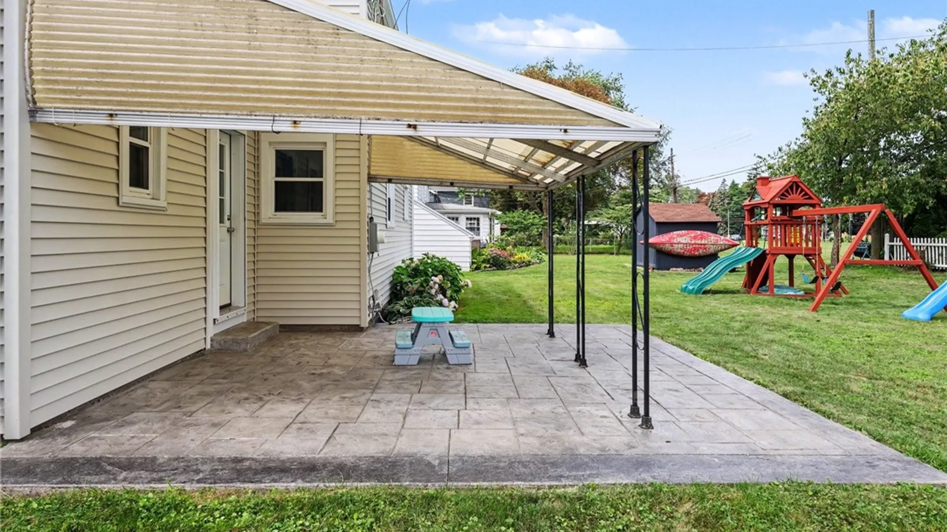 Property at 70 Thistledown Drive, Irondequoit, NY 14617 25