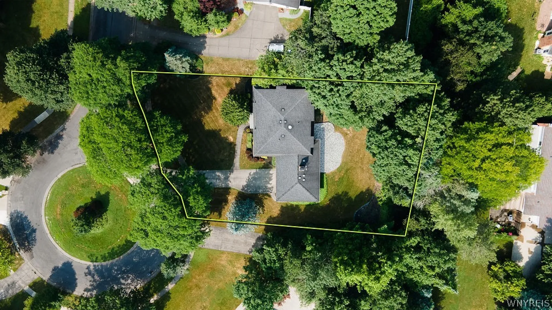 Property at 16 Chapel Woods Court, Amherst, NY 14221 40