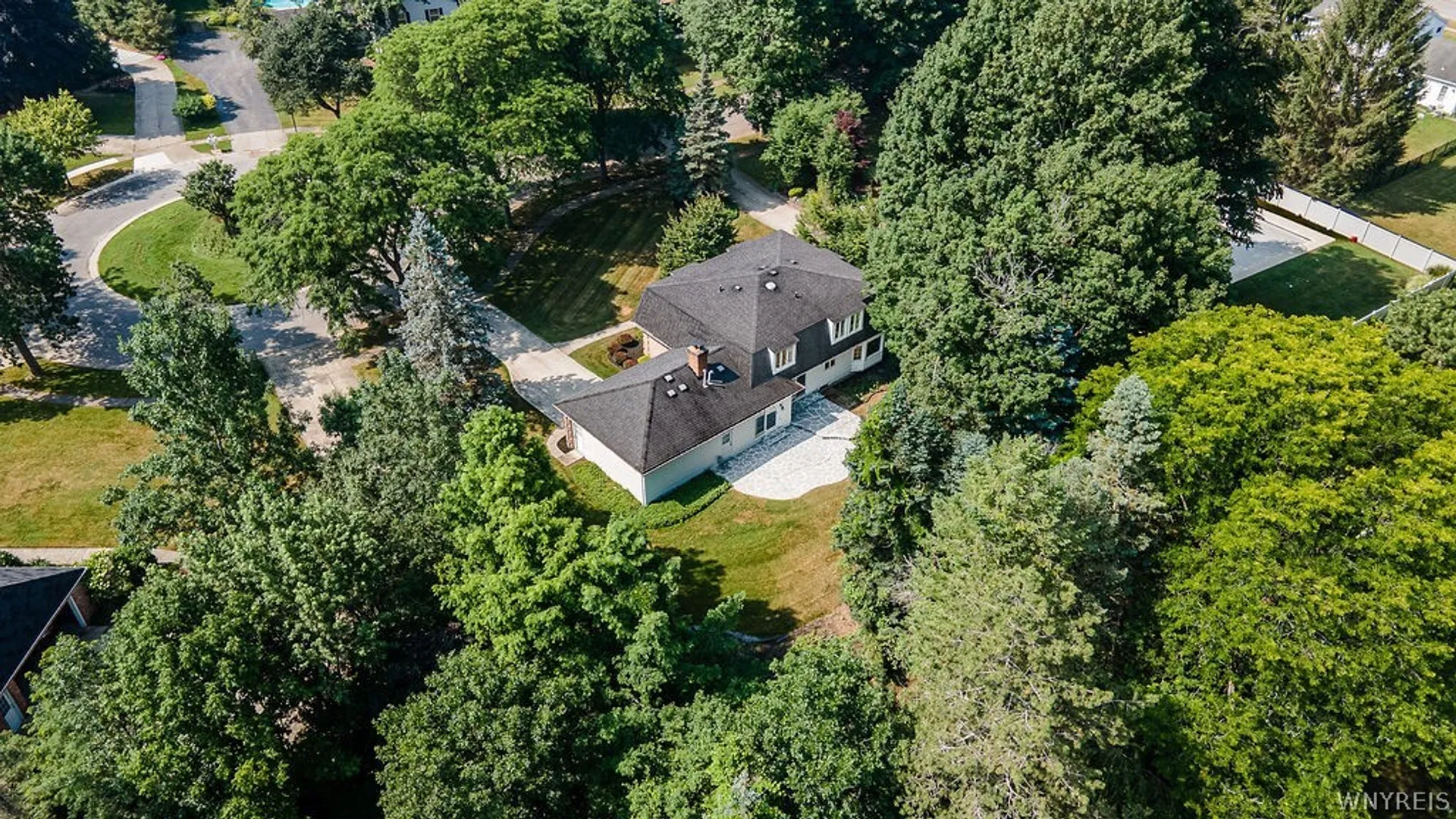 Property at 16 Chapel Woods Court, Amherst, NY 14221 41