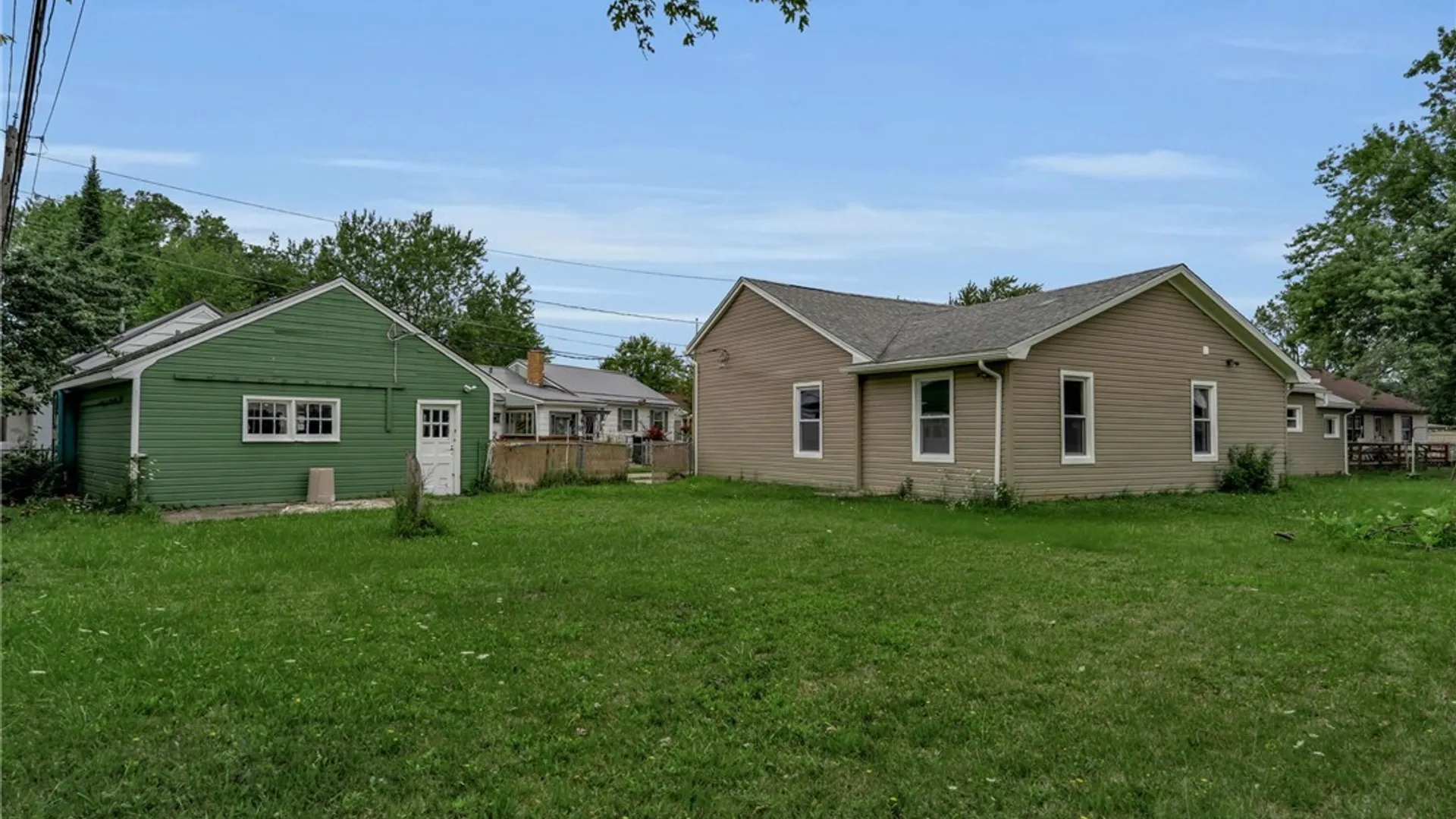 Property at 1 Brookhaven Drive, Cheektowaga, NY 14225 7