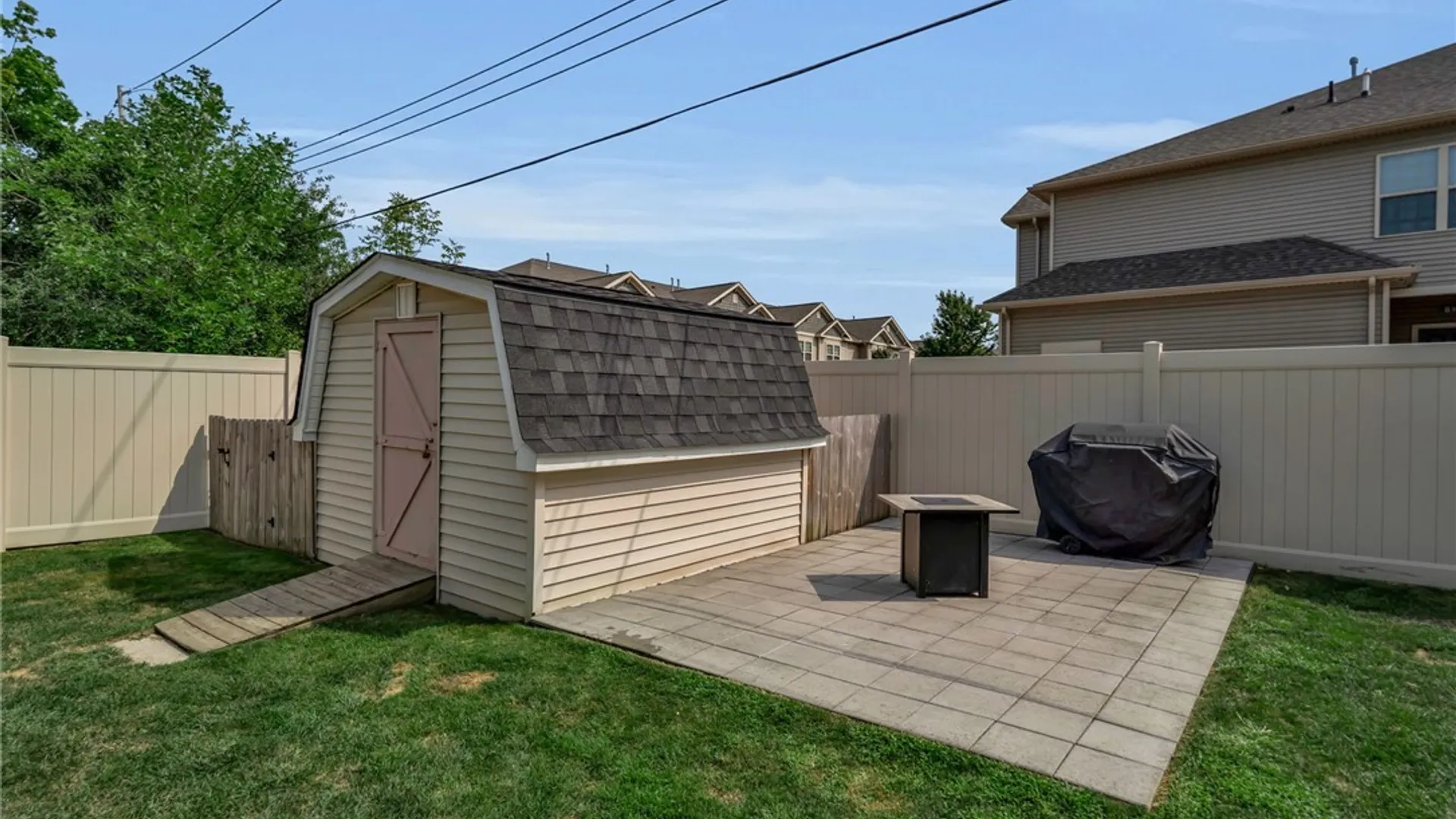 Property at 19 N Transit Hill Drive, Cheektowaga, NY 14043 30