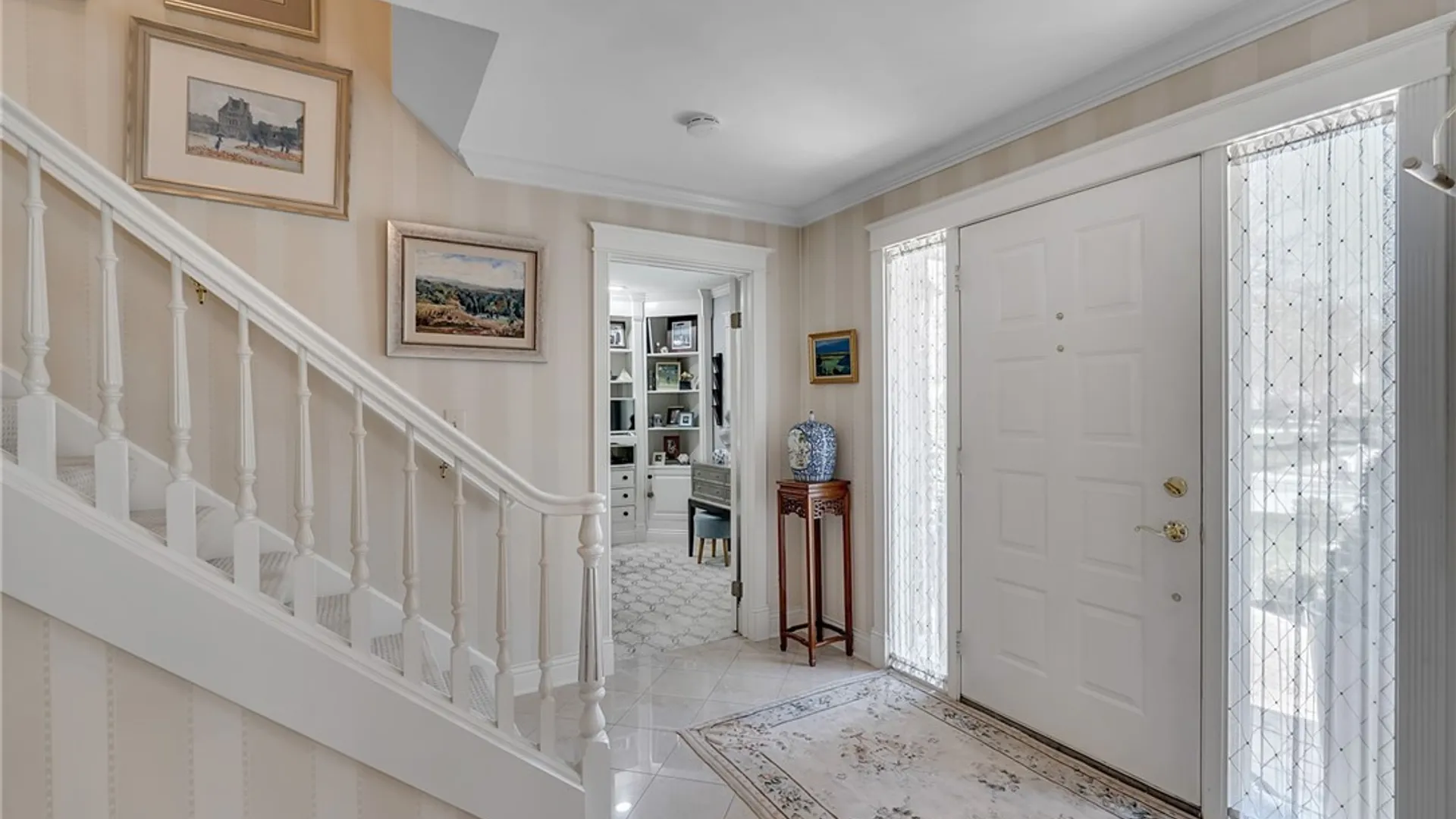 Property at 18 Blue Heron Court, Amherst, NY 14051 3