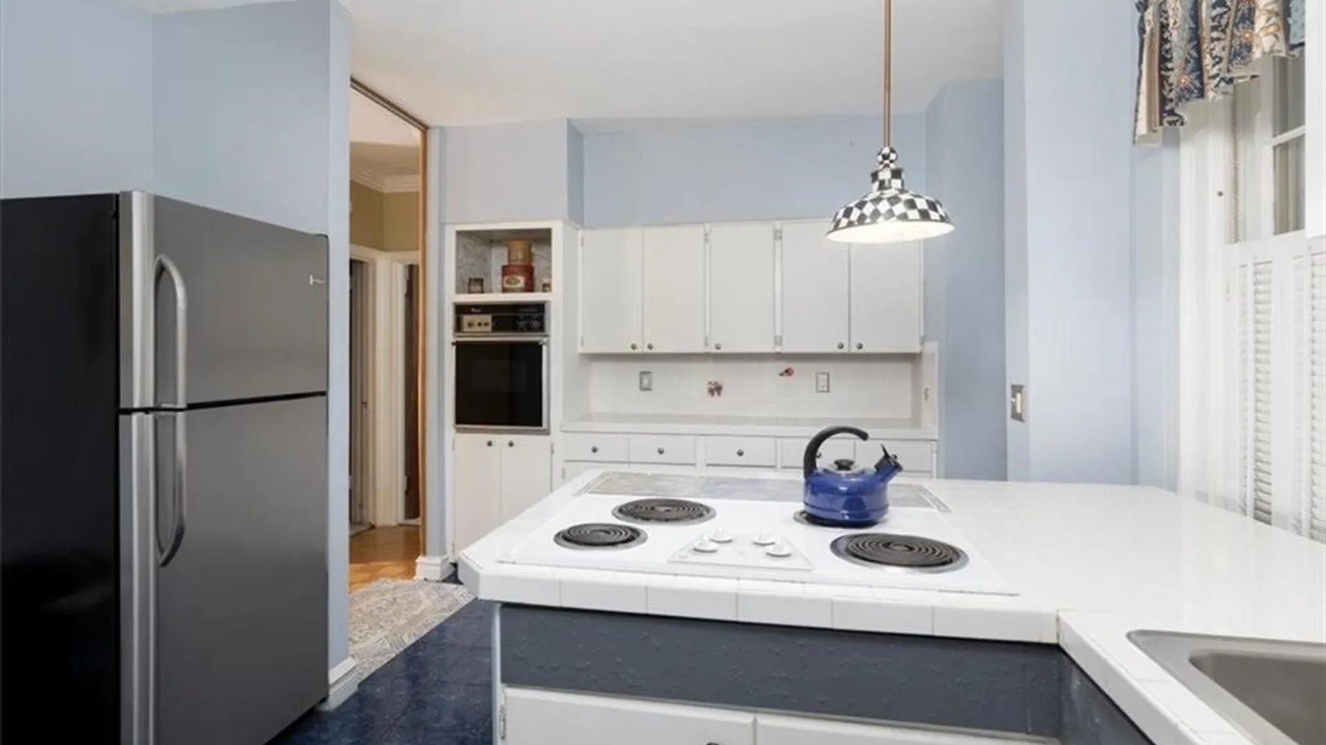 Property at 925 Delaware Avenue, Buffalo, NY 14209 11
