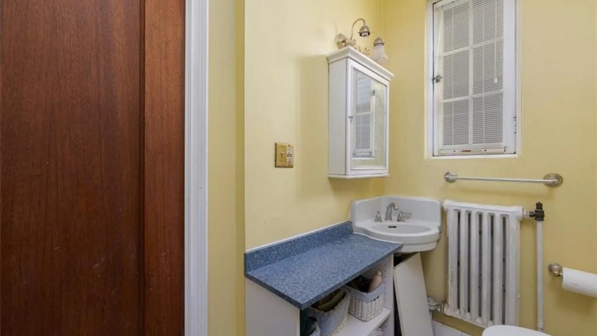Property at 925 Delaware Avenue, Buffalo, NY 14209 15