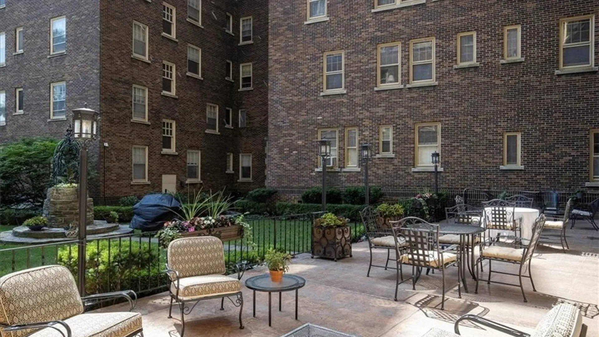 Property at 925 Delaware Avenue, Buffalo, NY 14209 18