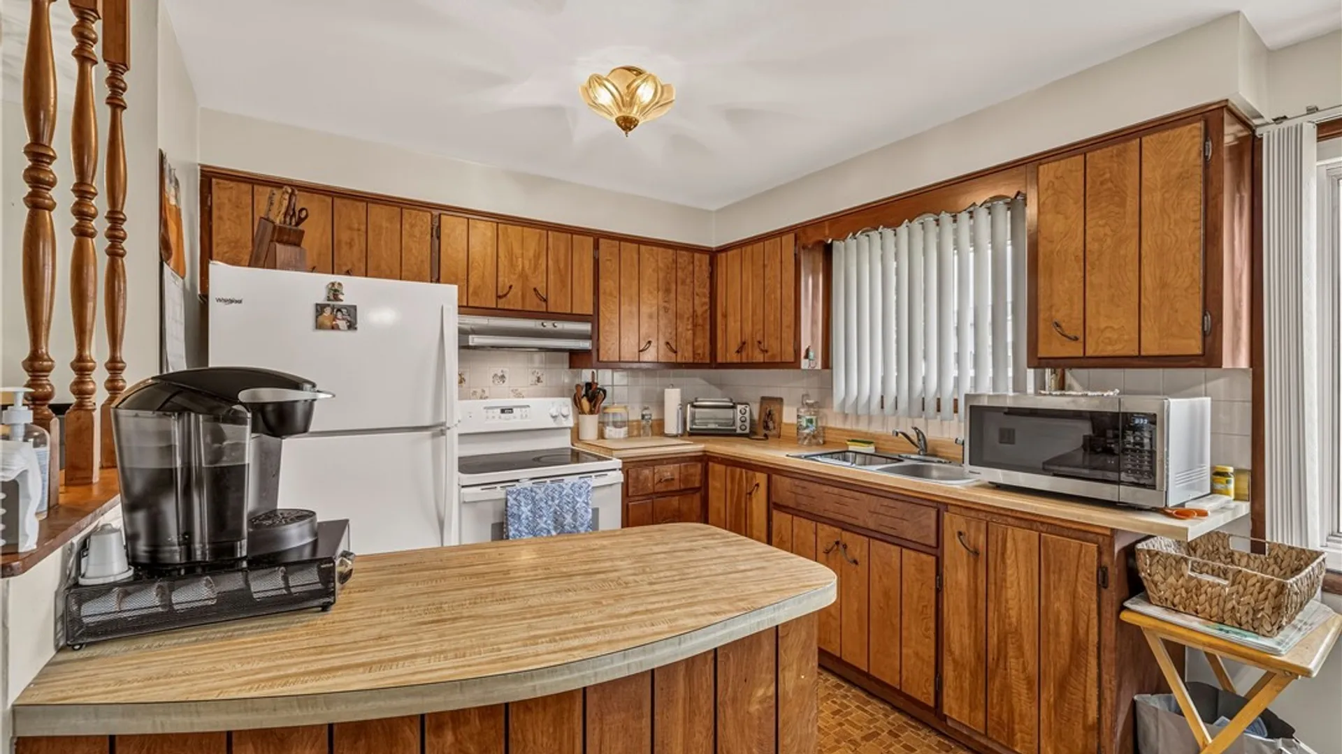 Property at 1608 Orchard Park Road, West Seneca, NY 14224 10