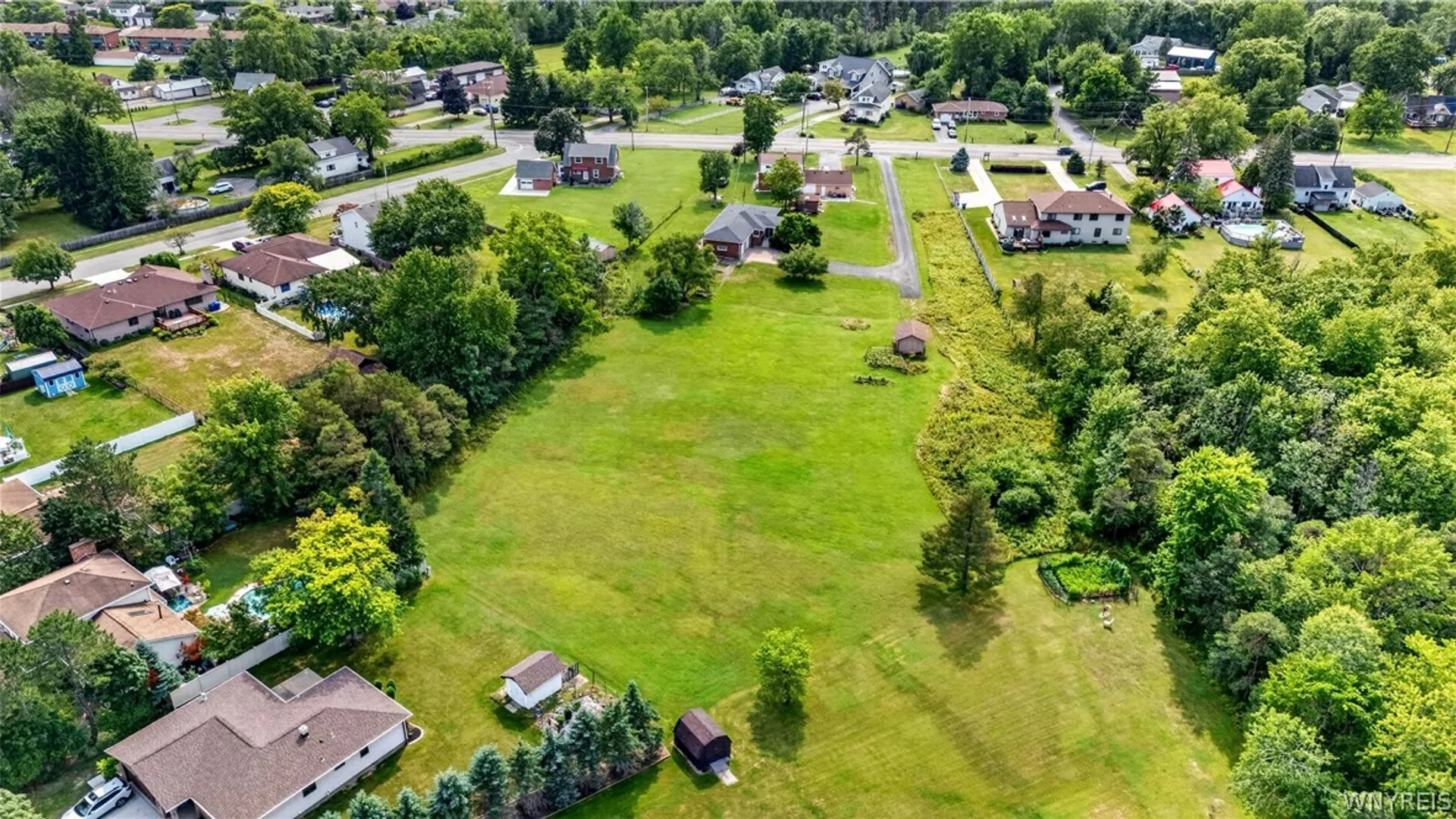 Property at 1608 Orchard Park Road, West Seneca, NY 14224 13