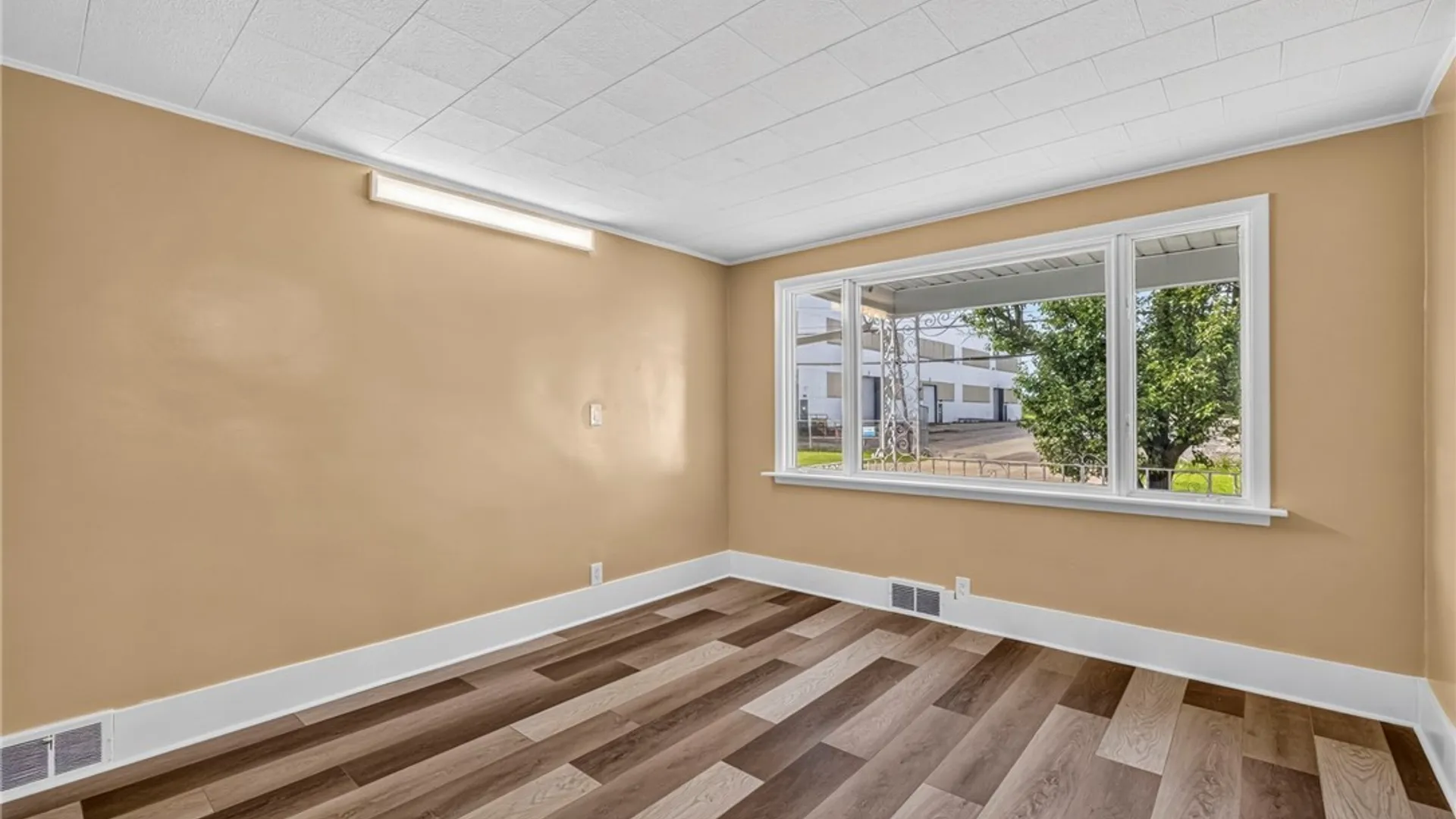Property at 89 Stanley Street, Buffalo, NY 14206 6